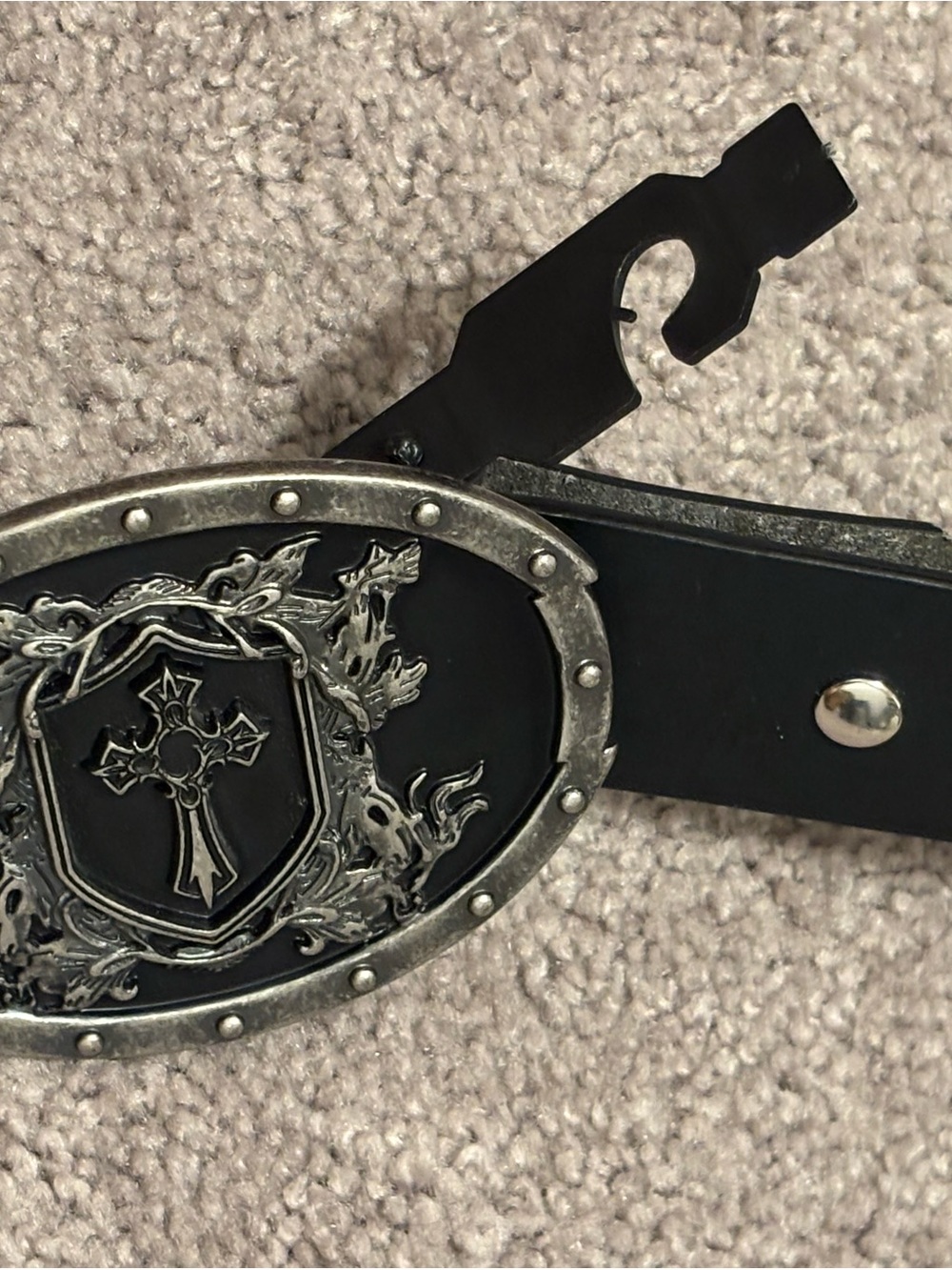 Ornate Cross Shield Belt Buckle in Black and Silver - Picture 2 of 5